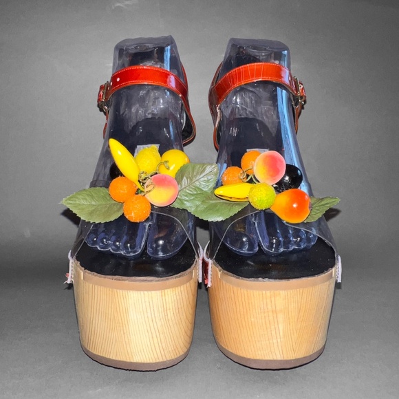 Shoes - 70s Red Fruit Cluster Wood  Platform Sandals